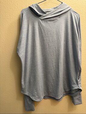 REI Women's Heather Light Blue Tee - XLarge